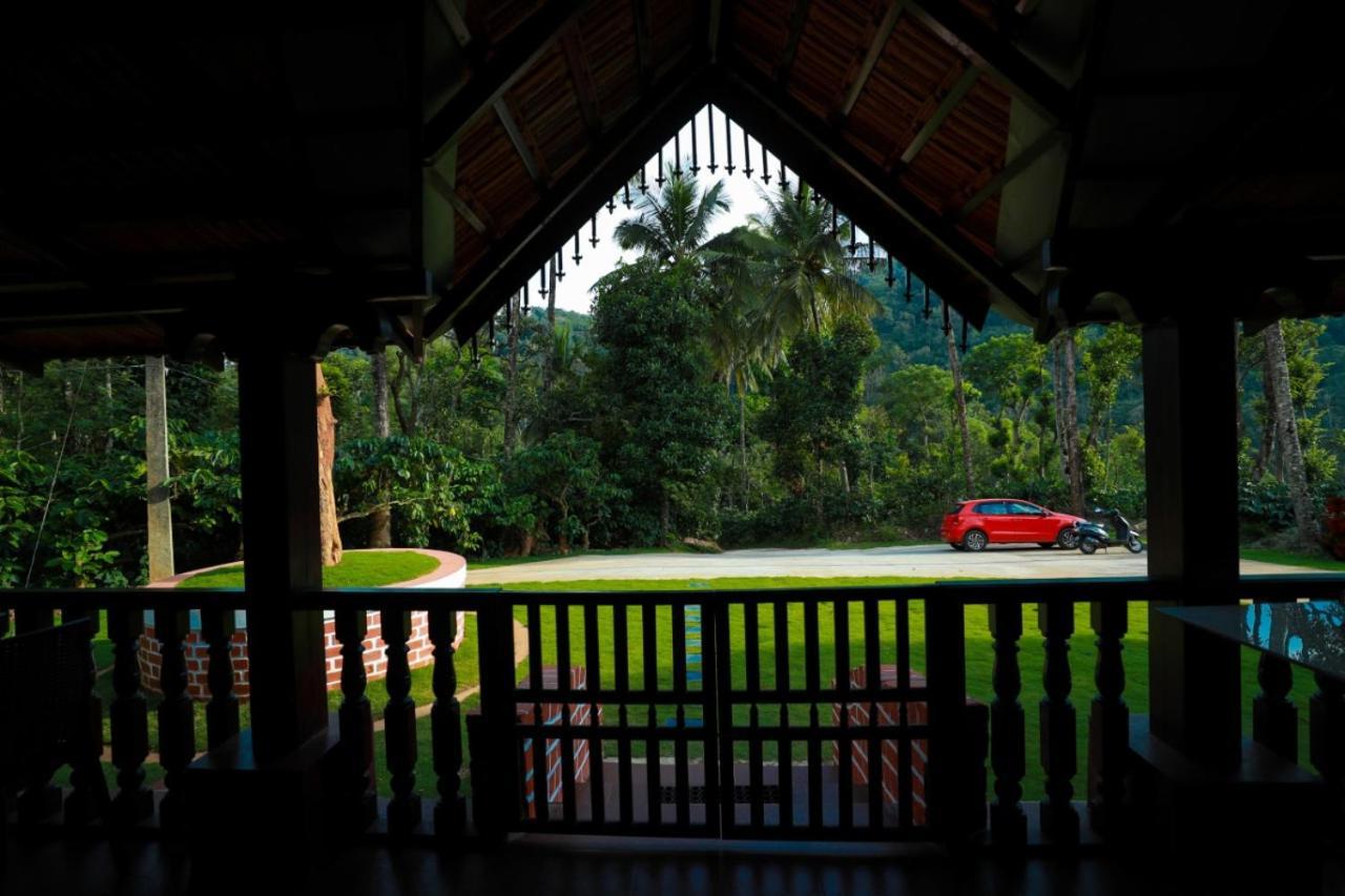 River View Guest House มาดิเครี ภายนอก รูปภาพ