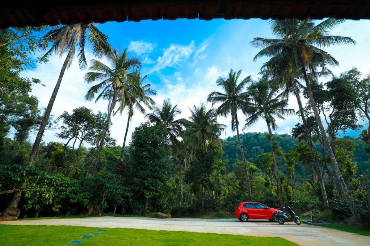River View Guest House มาดิเครี ภายนอก รูปภาพ