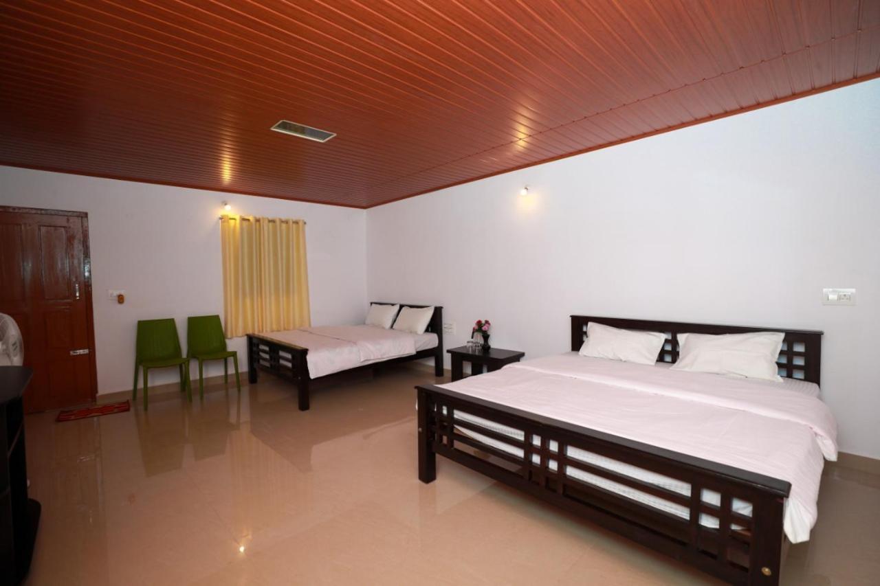 River View Guest House มาดิเครี ภายนอก รูปภาพ